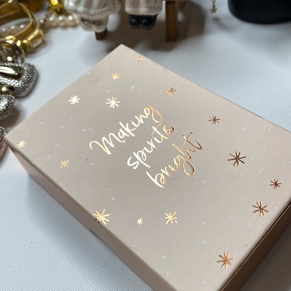 LC Lauren Conrad sweet heart necklace with tiny studs - Picture 3 of 4